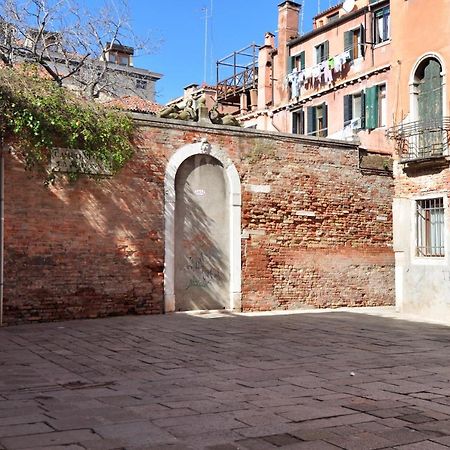 Cozy Apartment Near Rialto Bridge/ St.Mark Square Velence Kültér fotó