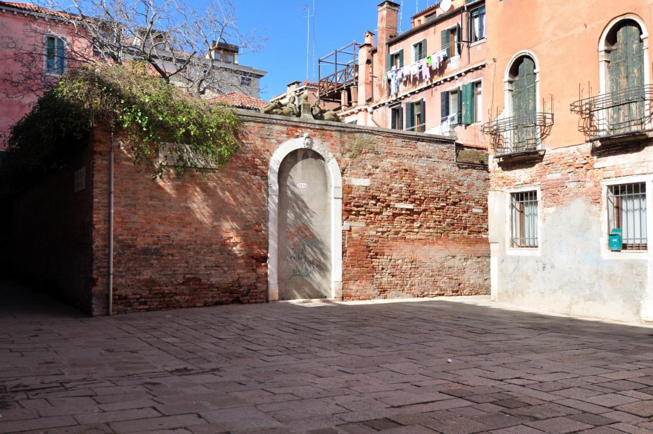 Cozy Apartment Near Rialto Bridge/ St.Mark Square Velence Kültér fotó
