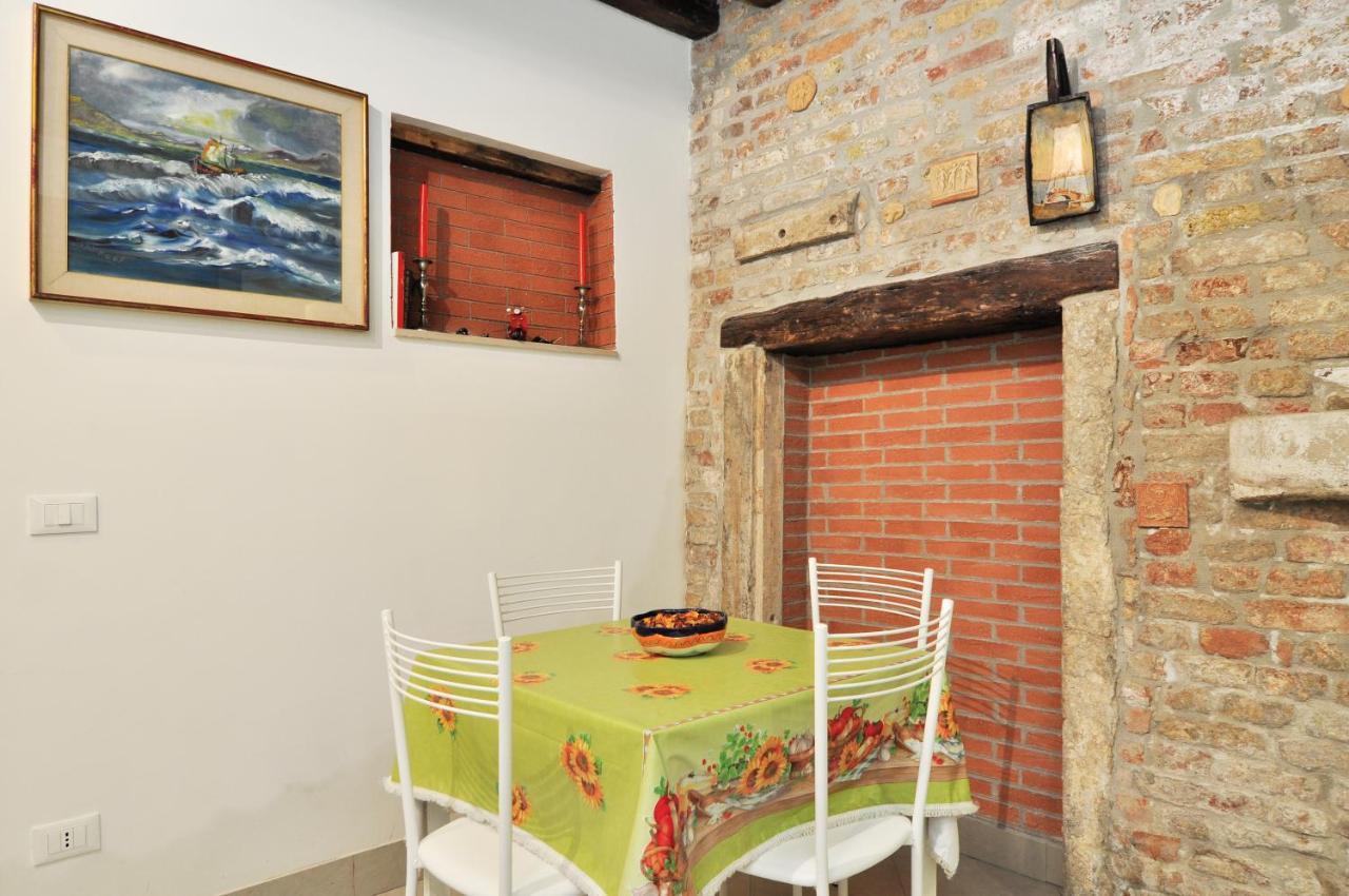 Cozy Apartment Near Rialto Bridge/ St.Mark Square Velence Kültér fotó